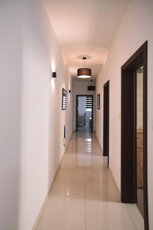 Żabbar Modern 3 Bedroom With Ac Apartment מראה חיצוני תמונה